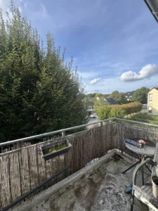 *Helle 2-Zimmer-Wohnung mit Balkon & Außenstellplatz in Leichlingen*