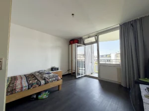 Vermietetes Apartment mit Loggia in Köln-Zollstock*
